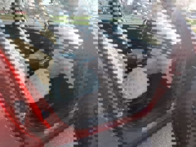 Used 2022 Ford Escape SEL w/ Technology Package image 3