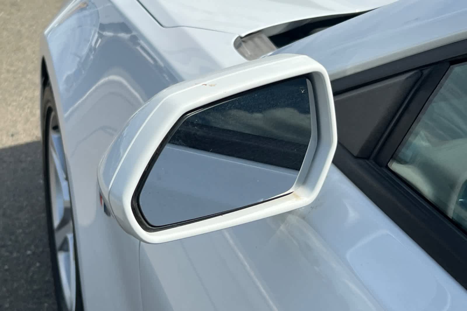 Used 2022 Chevrolet Camaro LT image 8