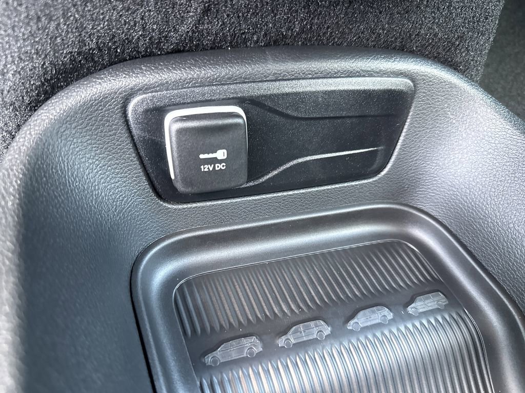 New 2026 Chrysler Pacifica Select image 34