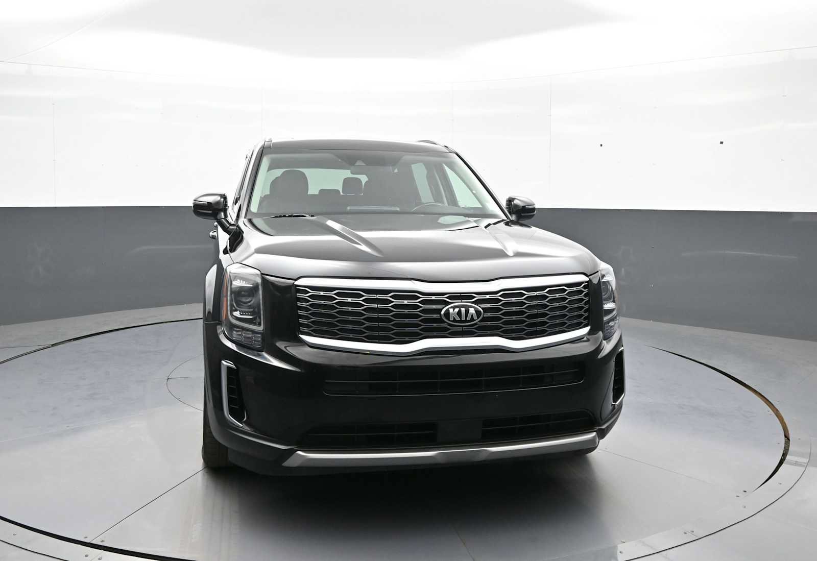 Used 2020 Kia Telluride EX AWD/4WD image 2
