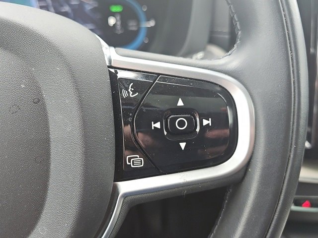 Used 2022 Volvo XC60 T8 Inscription w/ Advanced Package image 27