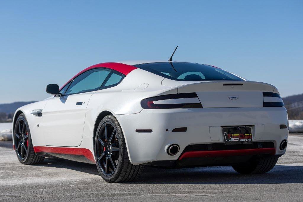 Used 2006 Aston Martin V8 Vantage Coupe image 18