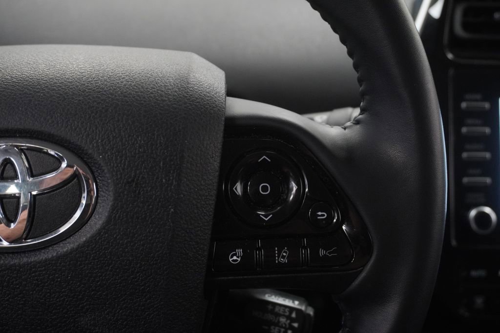 Used 2022 Toyota Prius FWD image 38