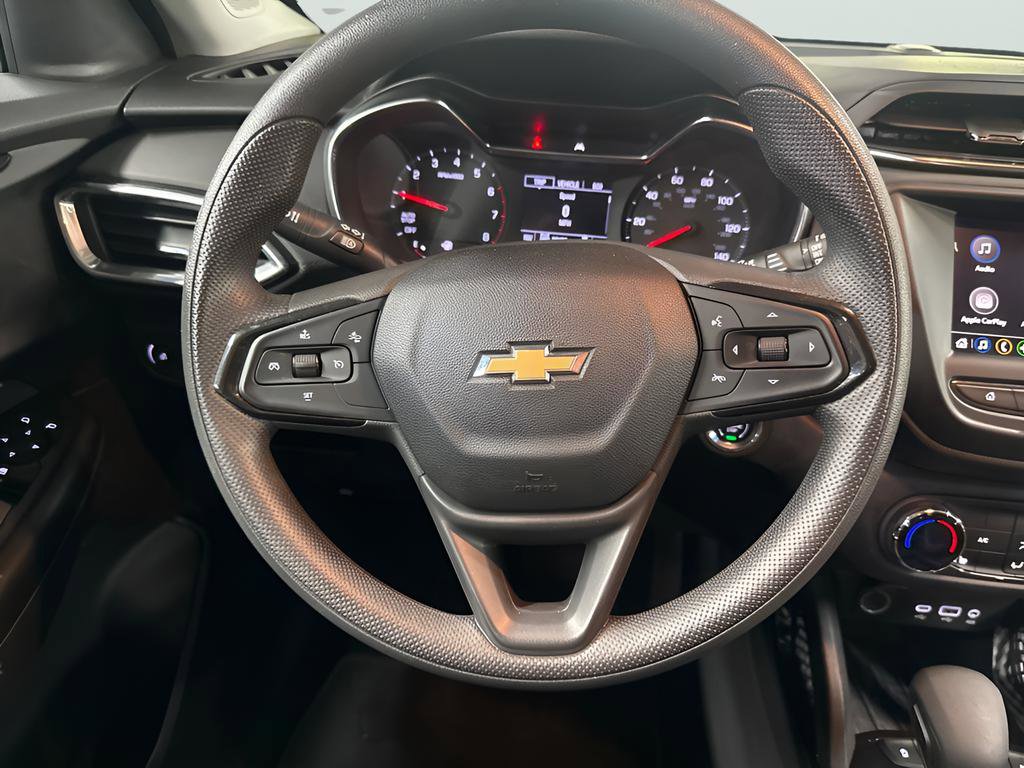 Used 2023 Chevrolet TrailBlazer LT AWD/4WD image 18