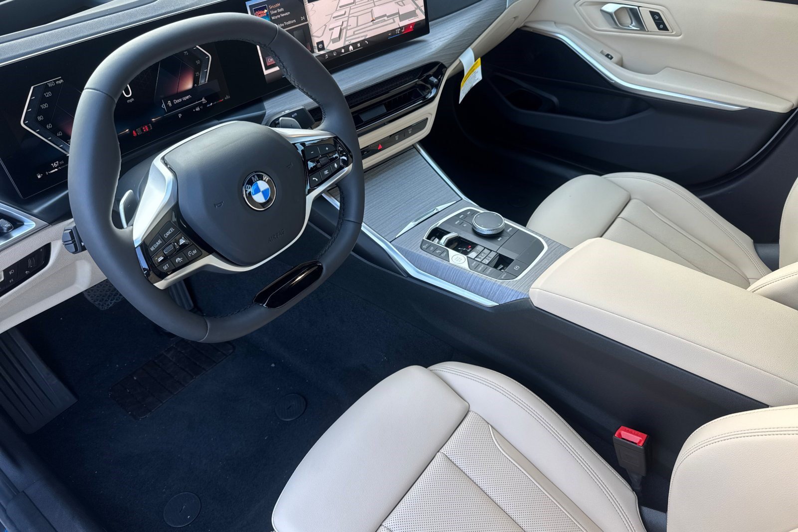 Used 2026 BMW 330i Sedan w/ Premium Package RWD image 4