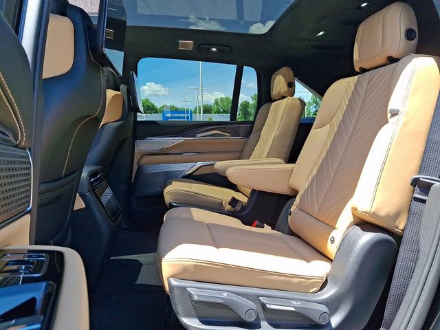 Certified 2026 Cadillac Escalade IQ Sport 2 AWD/4WD image 8