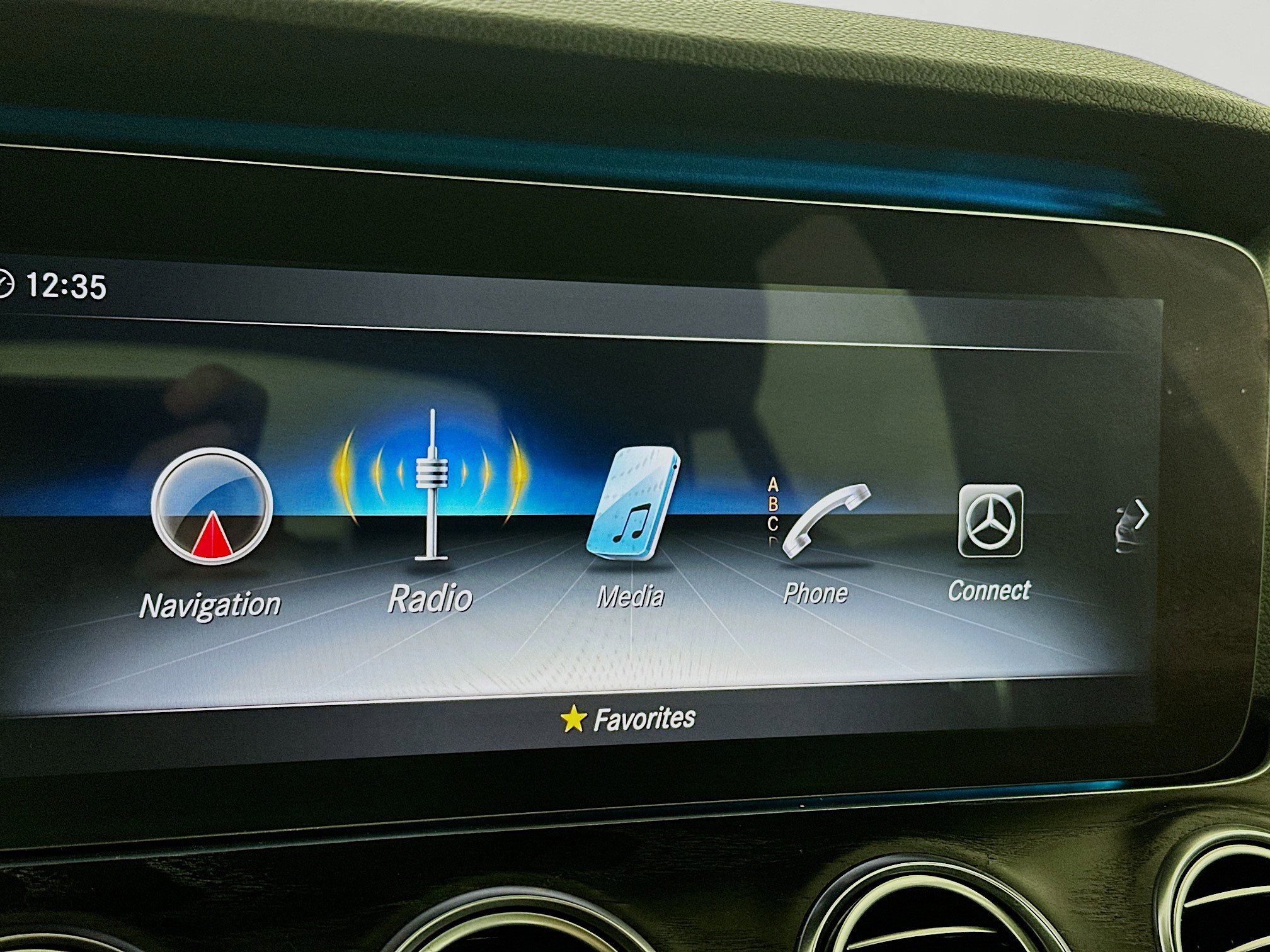 Used 2020 Mercedes-Benz E 450 4MATIC Sedan image 15