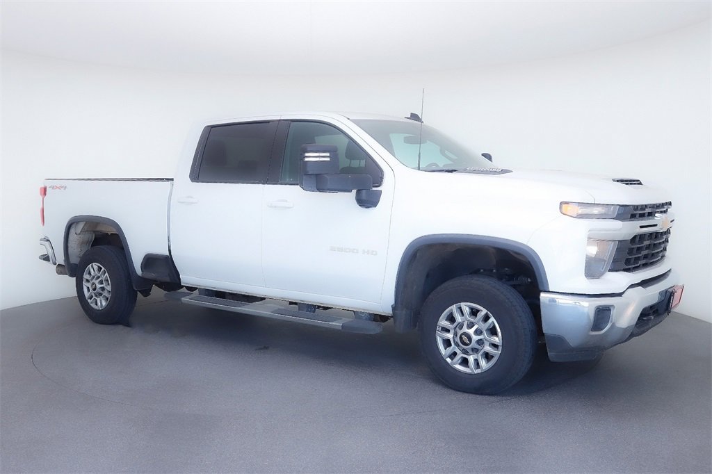 Used 2024 Chevrolet Silverado 2500 LT image 1