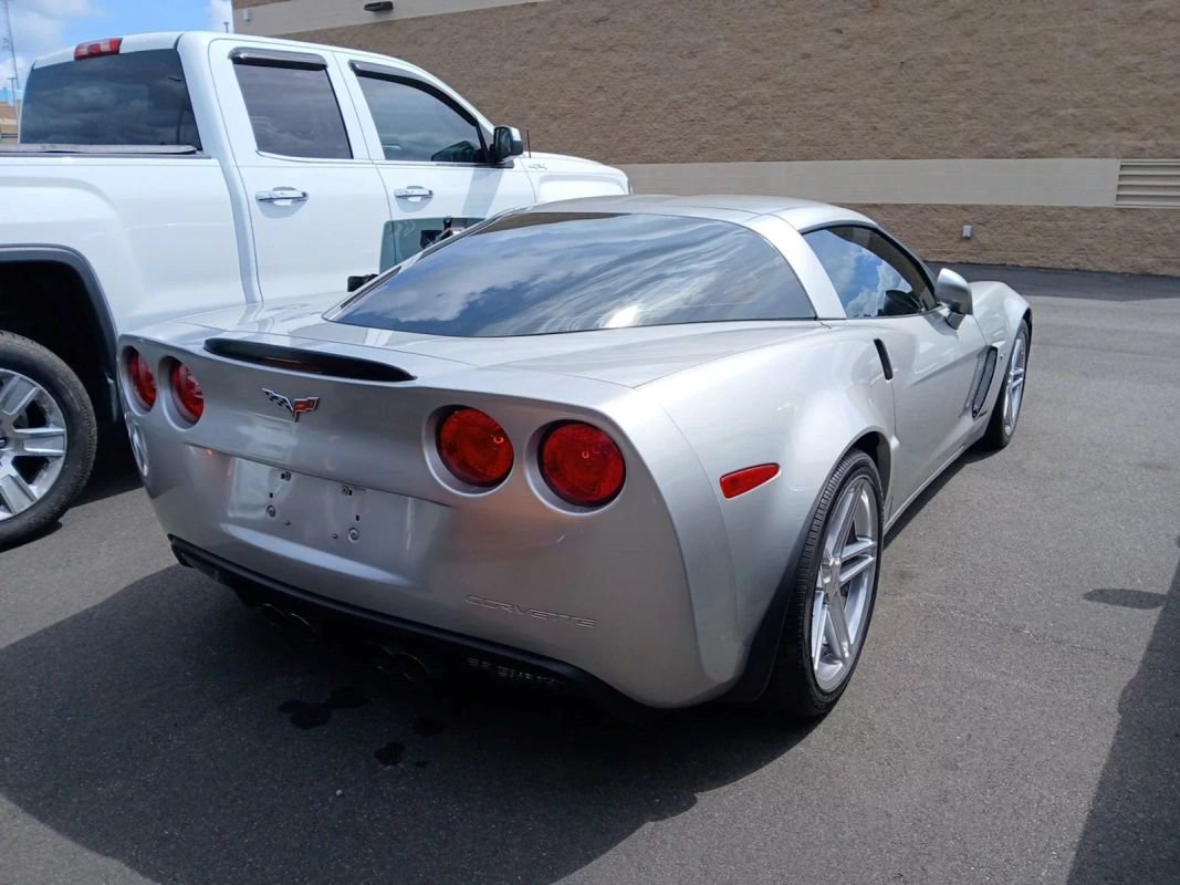 Used 2007 Chevrolet Corvette Z06 w/ Preferred Equipment Group RWD image 20
