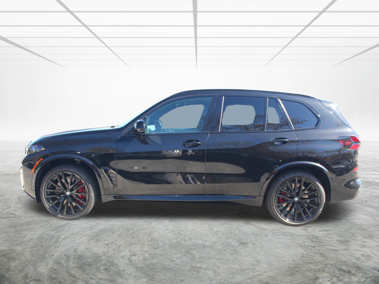 New 2026 BMW X5 M60i image 4