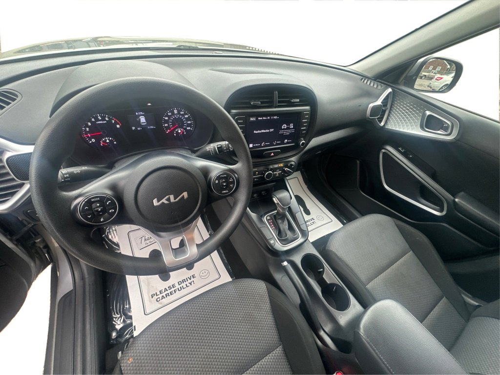 Used 2022 Kia Soul LX w/ Technology Package image 32