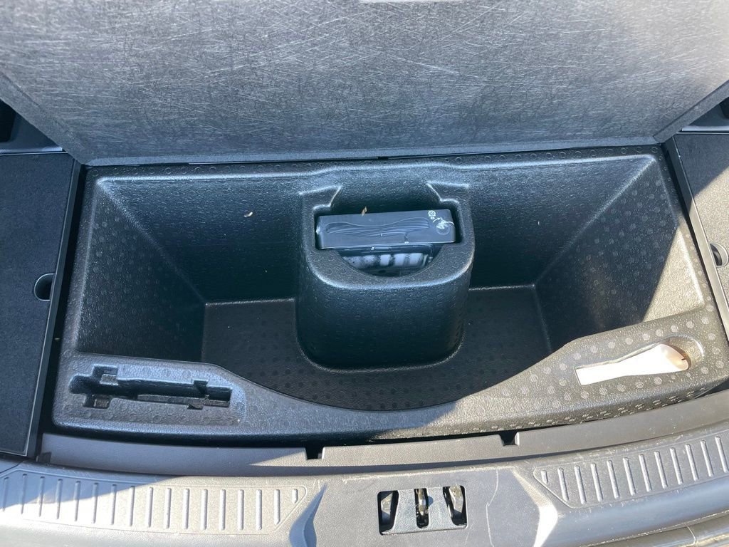 Used 2025 Ford Explorer Active image 35