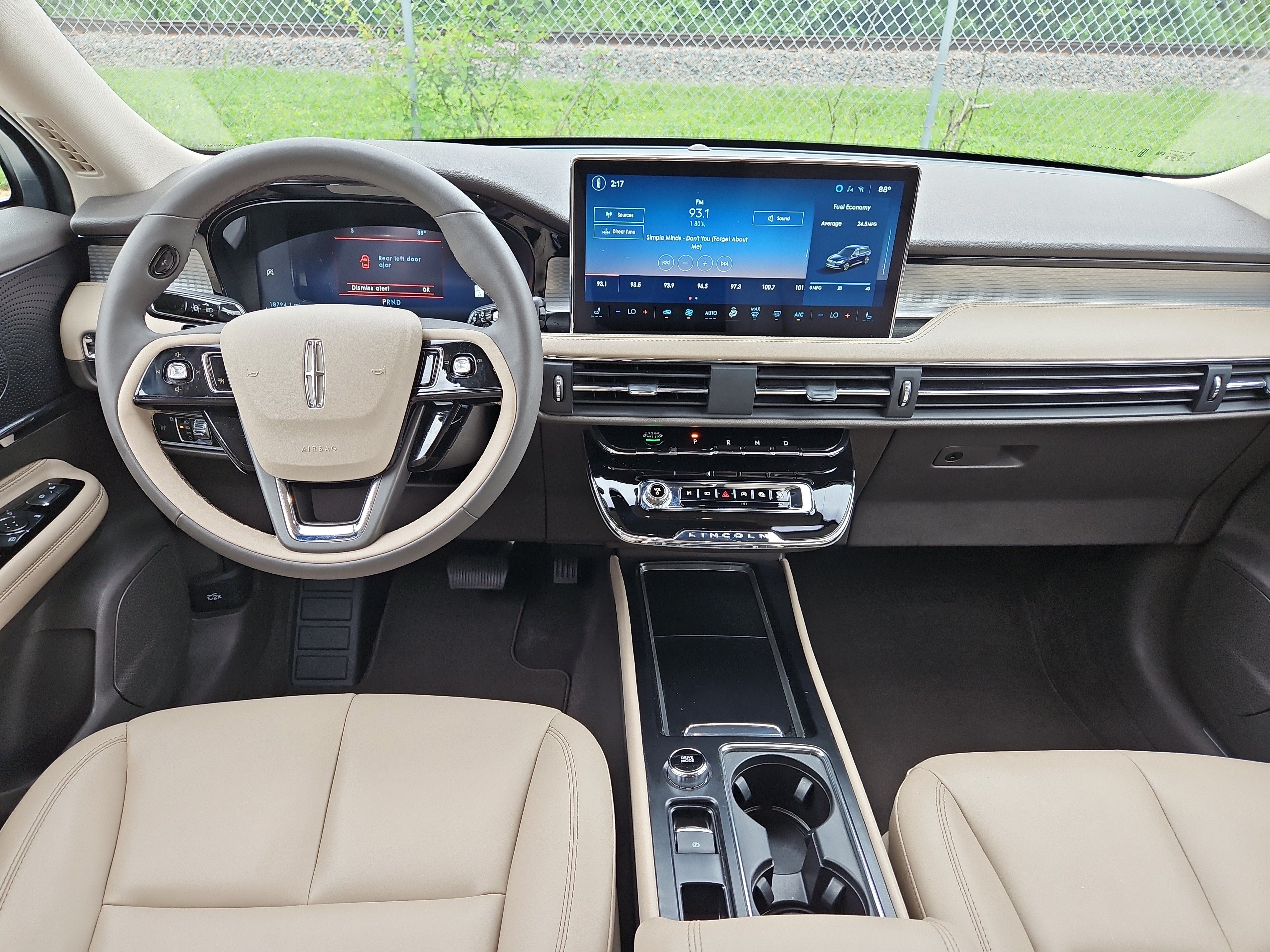 Used 2024 Lincoln Corsair FWD image 8