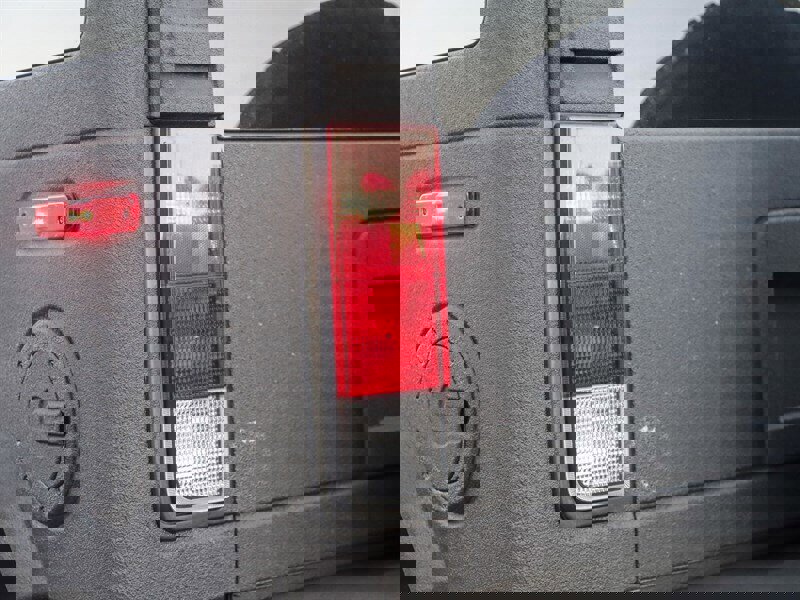 Used 2009 HUMMER H2 Luxury image 18