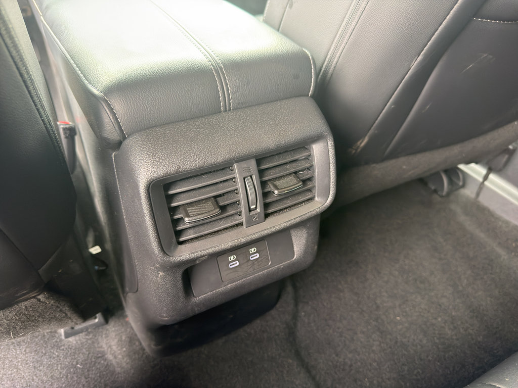 Used 2025 Nissan Murano SL AWD/4WD image 17