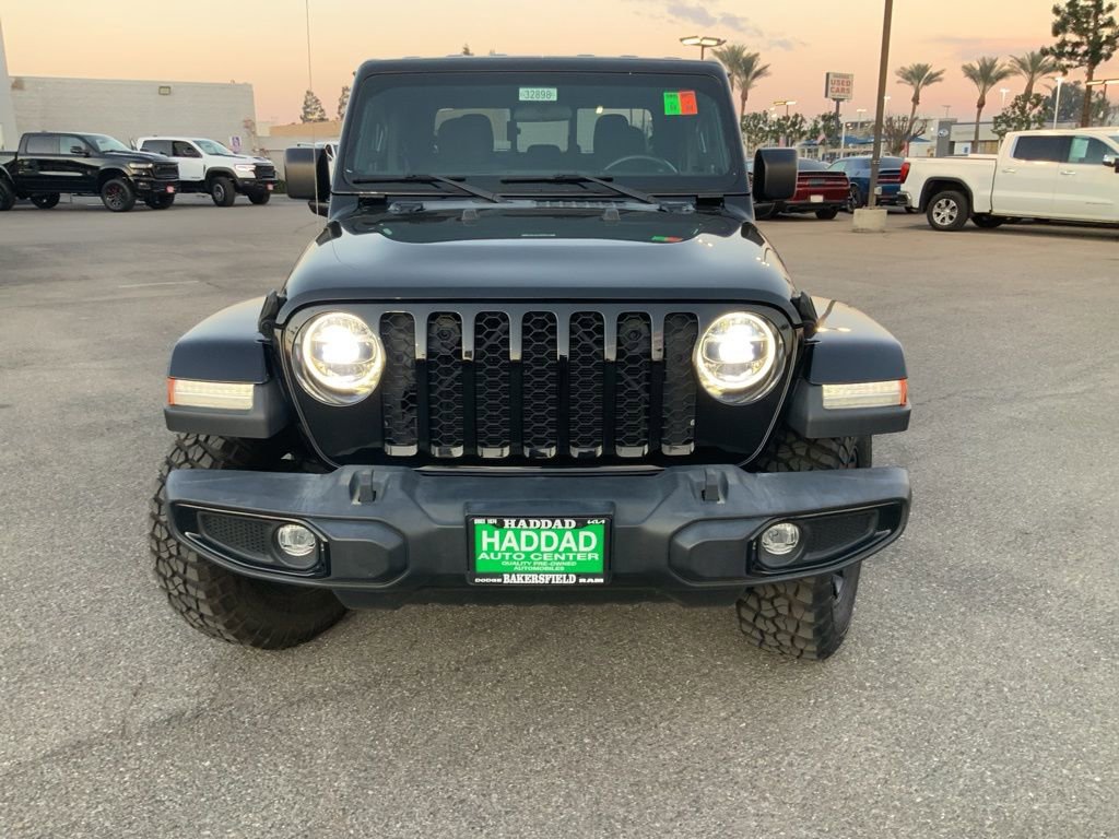 Used 2022 Jeep Gladiator Willys image 2