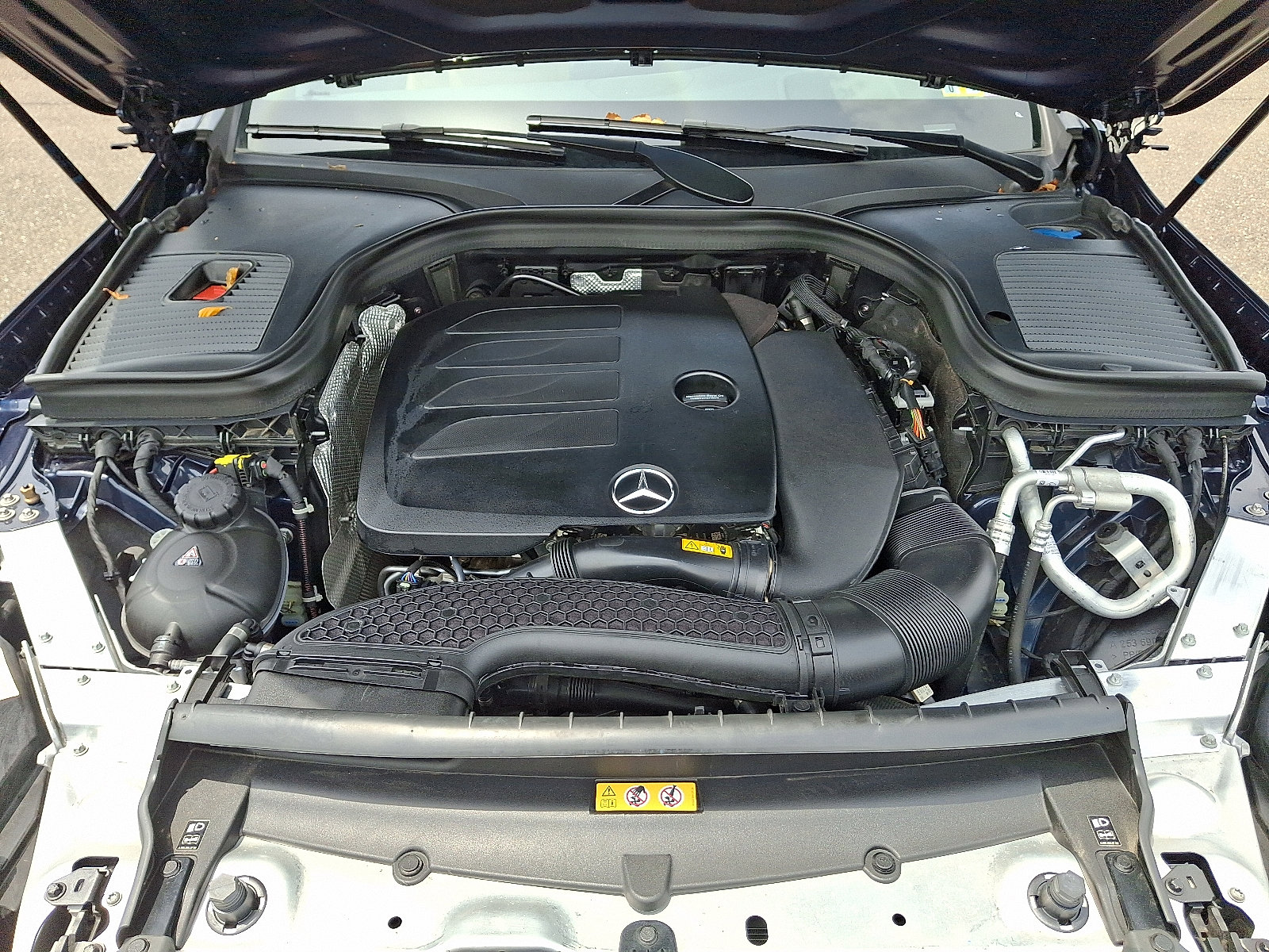 Used 2022 Mercedes-Benz GLC 300 GLC 300 image 29