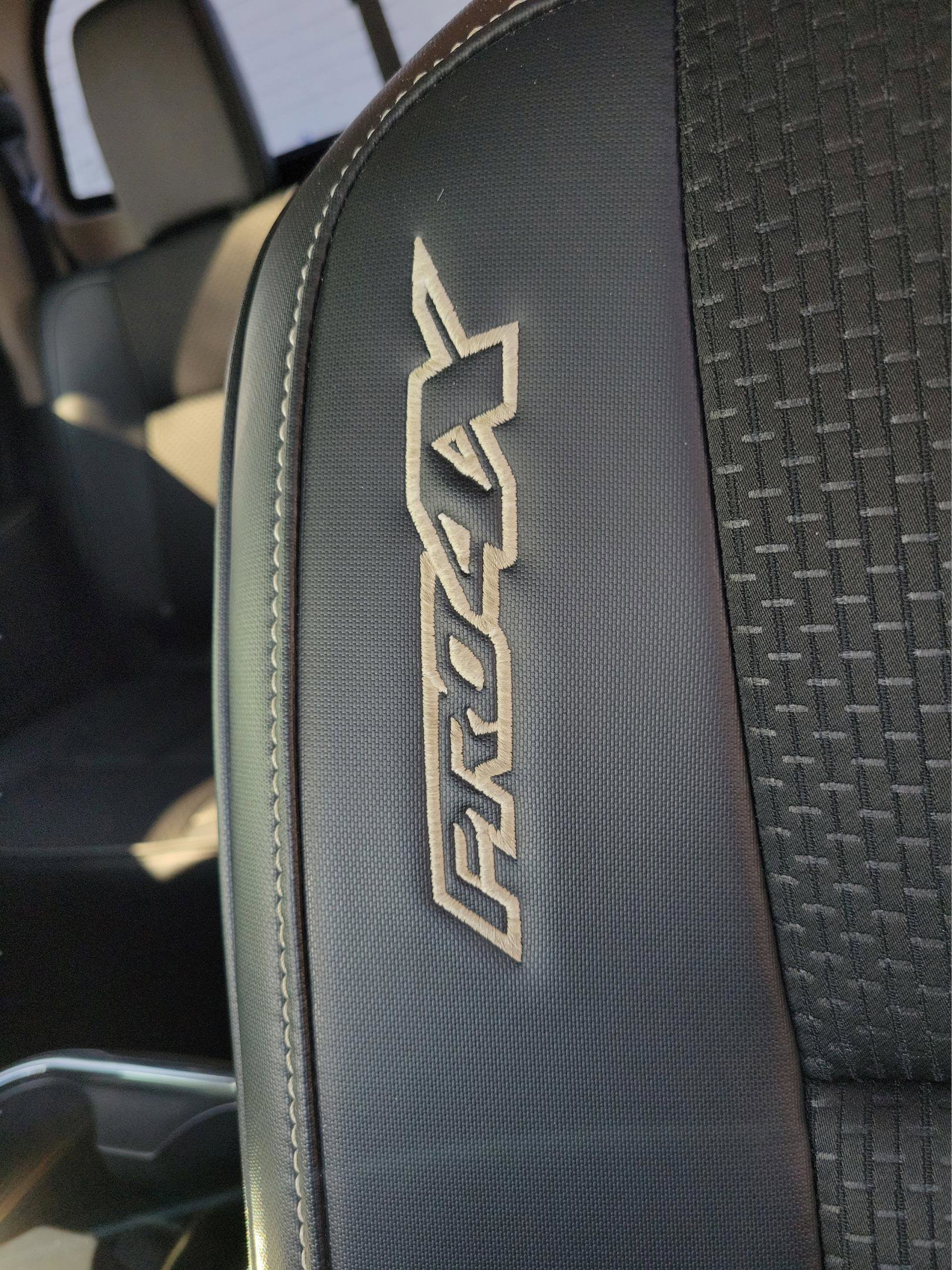 Used 2018 Nissan Titan PRO-4X image 16