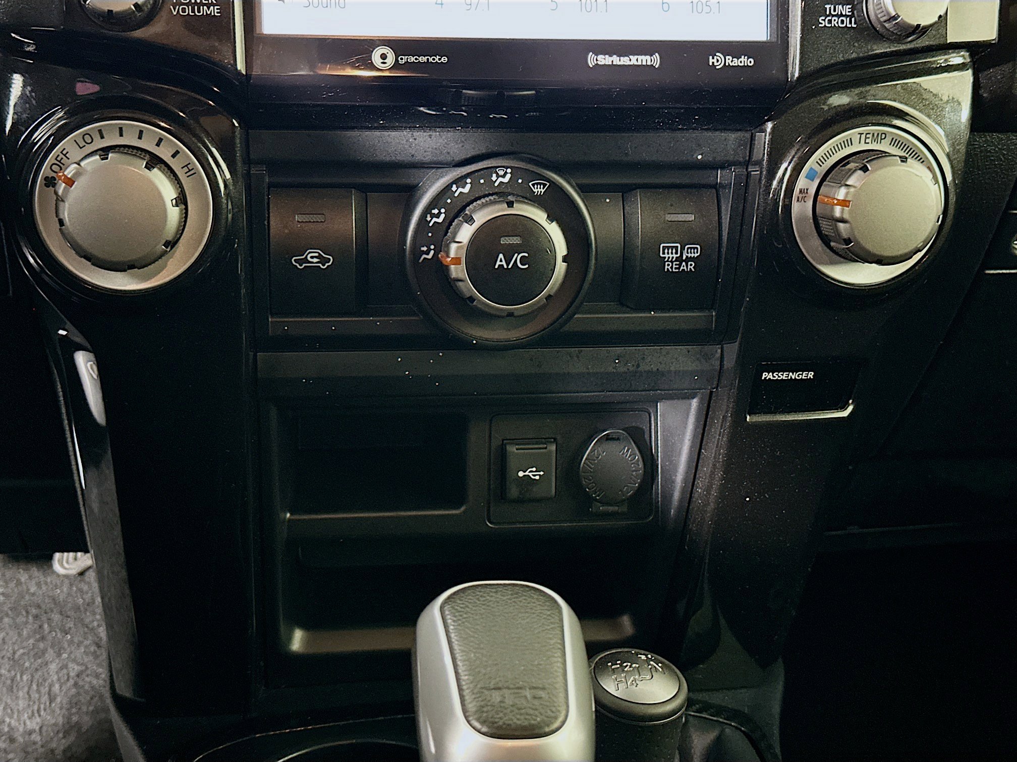 Used 2024 Toyota 4Runner TRD Off-Road image 23