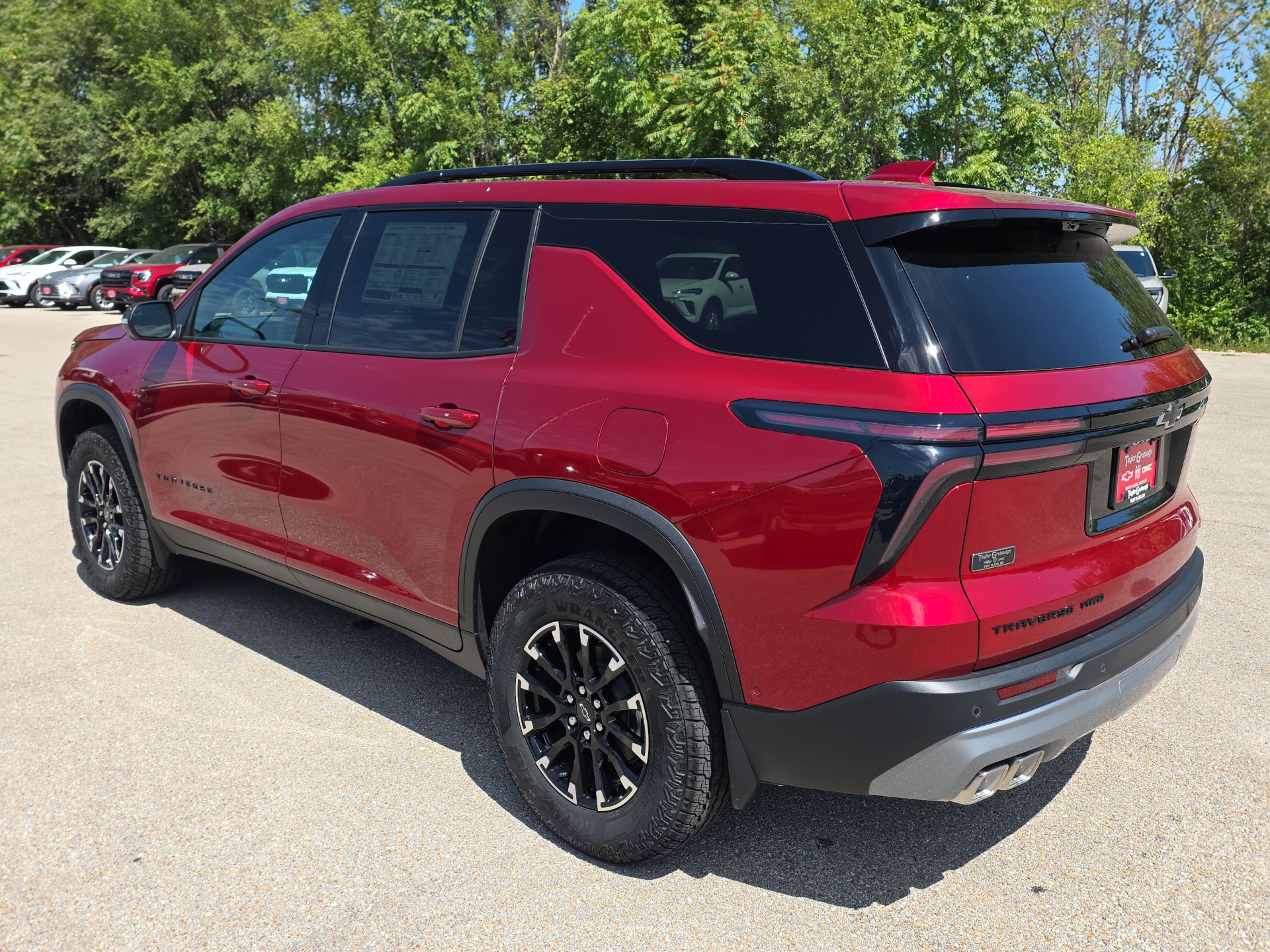 New 2026 Chevrolet Traverse Z71 w/ Enhanced Driving Package AWD/4WD image 6
