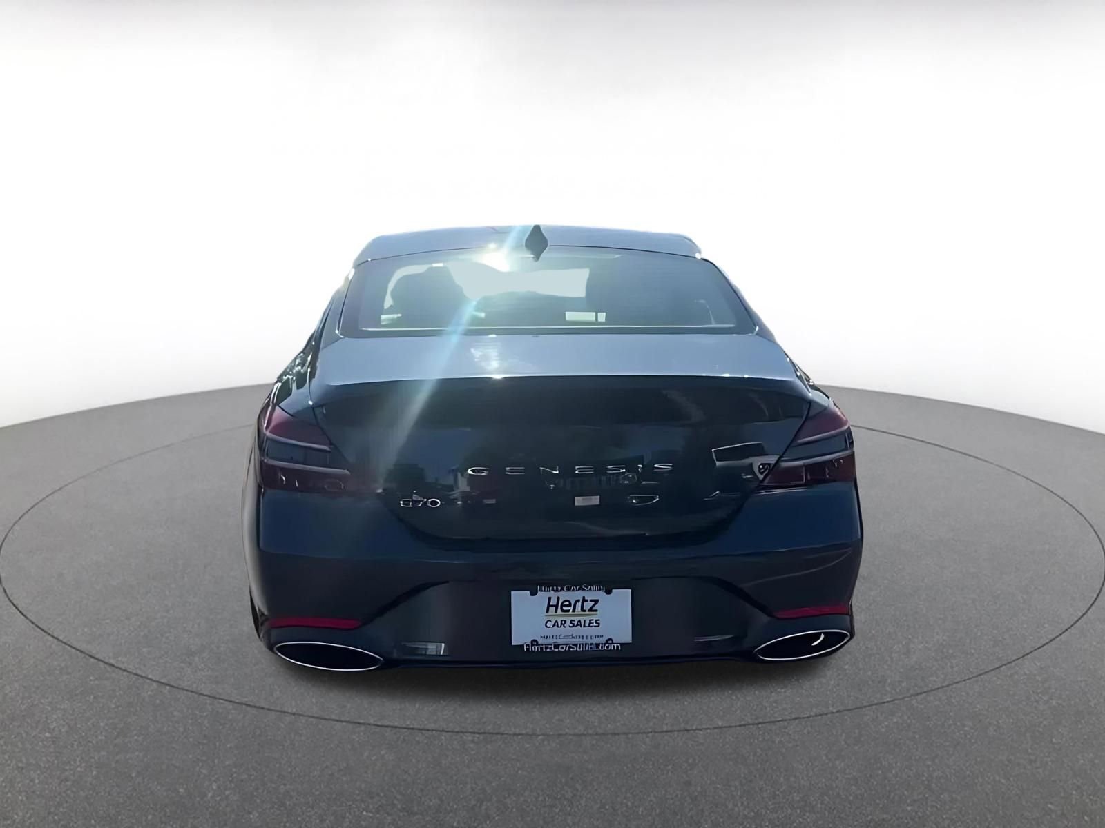 Used 2025 Genesis G70 2.5T image 11