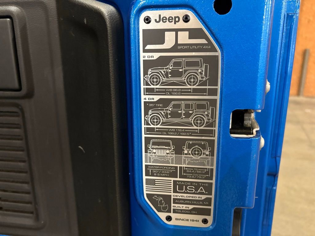 Used 2022 Jeep Wrangler Unlimited Sahara image 16