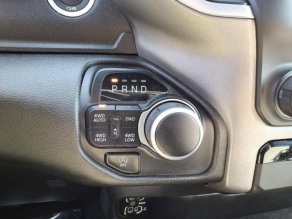 Used 2022 RAM 1500 Big Horn AWD/4WD image 30