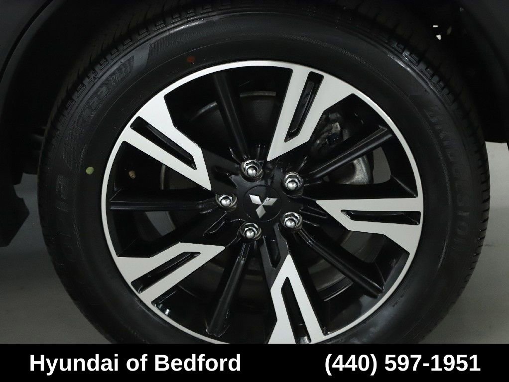 Used 2025 Mitsubishi Eclipse Cross AWD image 39