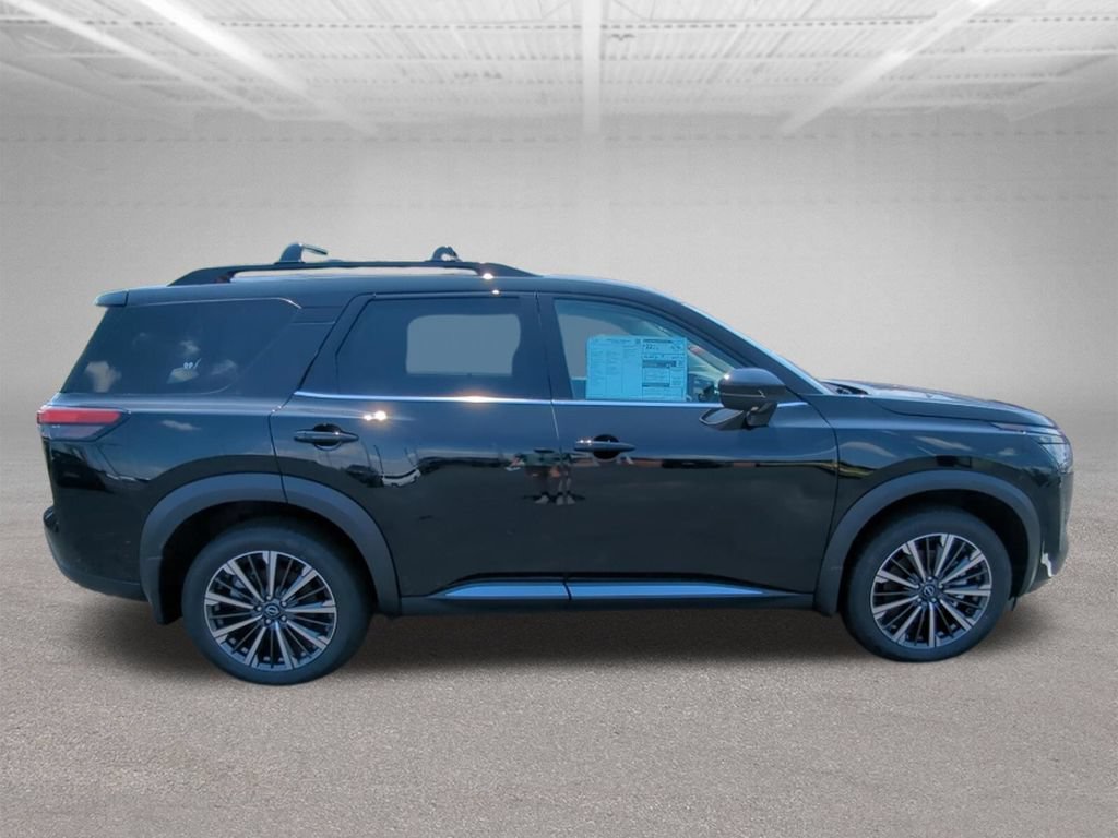 New 2026 Nissan Pathfinder Platinum w/ Accent Package AWD/4WD image 10