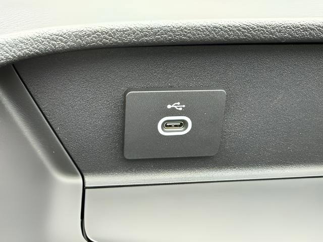 New 2026 Ford Transit 150 148 Medium Roof AWD image 12