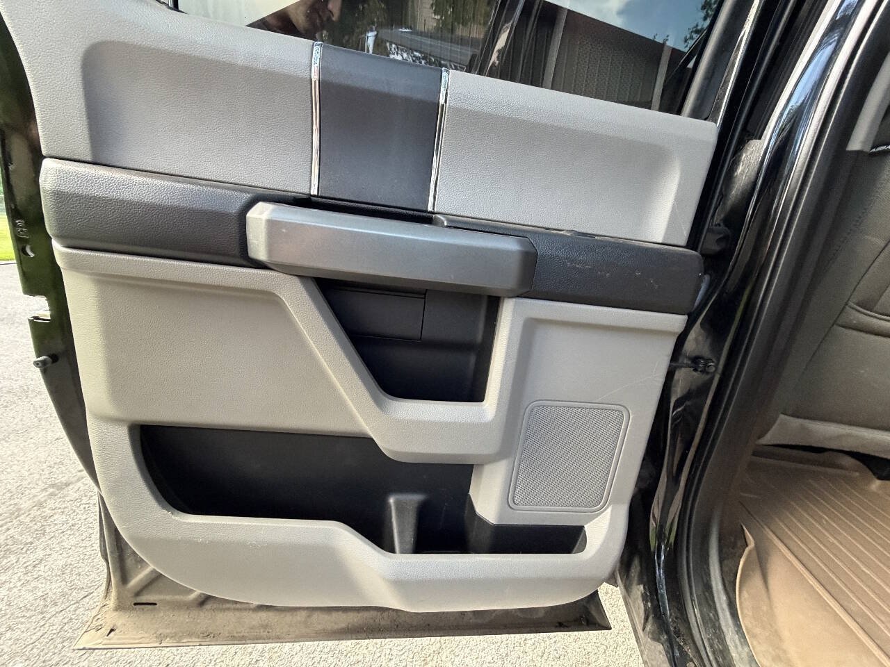 Used 2018 Ford F150 XLT AWD/4WD image 11