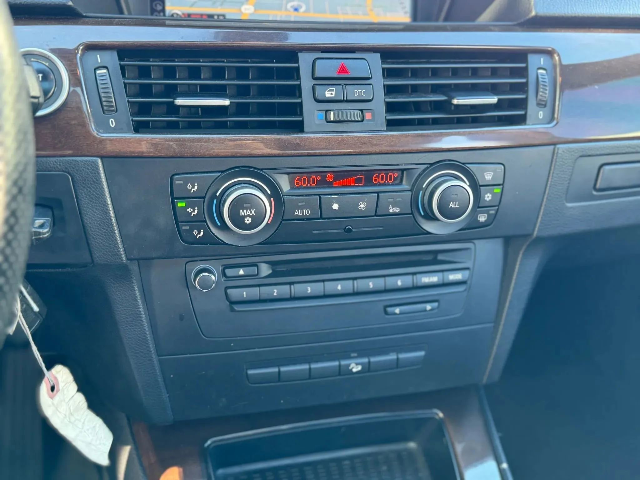 Used 2011 BMW 335i xDrive Sedan image 21