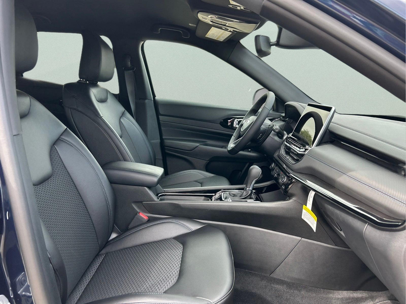 New 2026 Jeep Compass Latitude AWD/4WD image 14