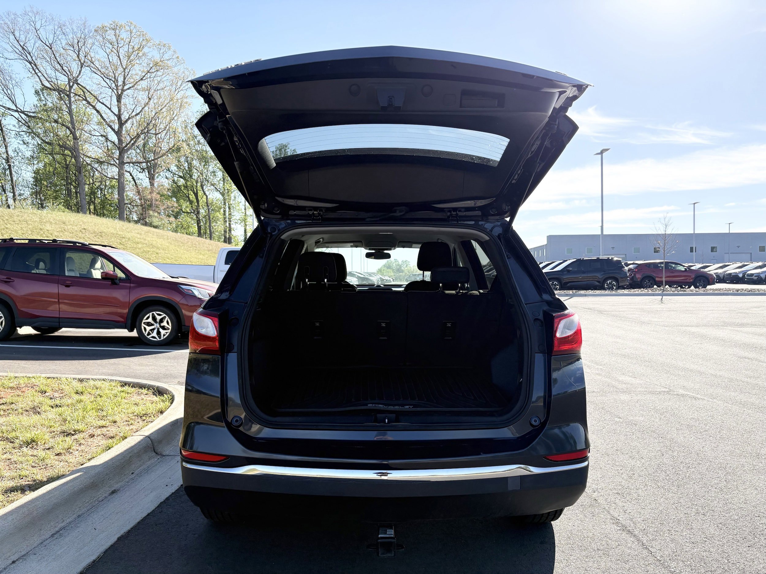 Used 2019 Chevrolet Equinox LT FWD image 11