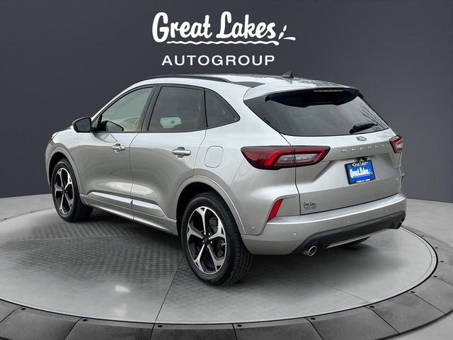 Used 2024 Ford Escape ST-Line Elite w/ Premium Technology Package image 3