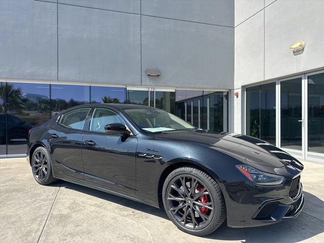 Used 2022 Maserati Ghibli Modena RWD image 1