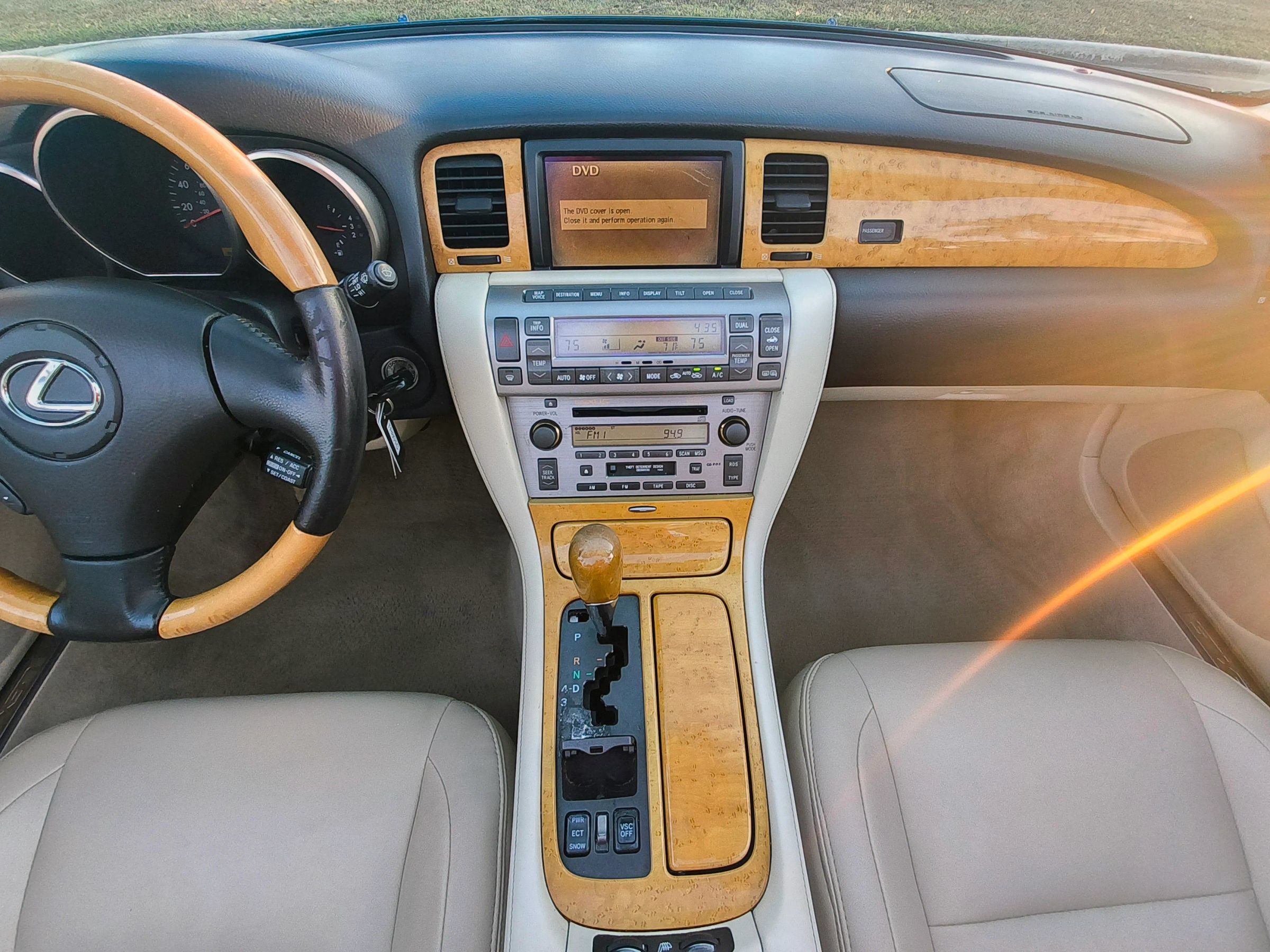Used 2004 Lexus SC 430 Convertible RWD image 20