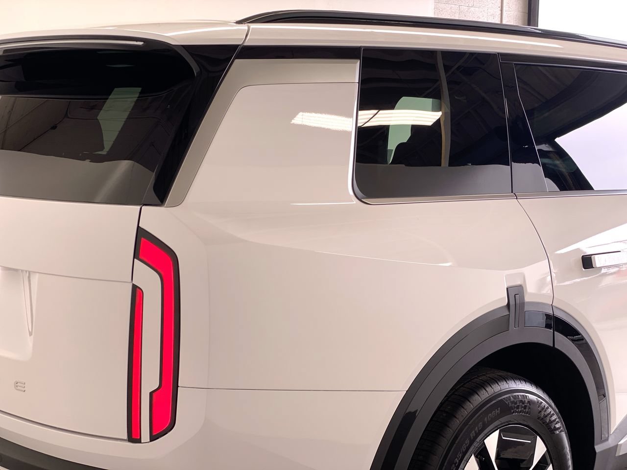 New 2027 Kia Telluride EX w/ Towing Package FWD image 10