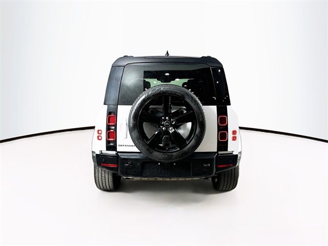 Used 2024 Land Rover Defender 110 X-Dynamic SE image 30