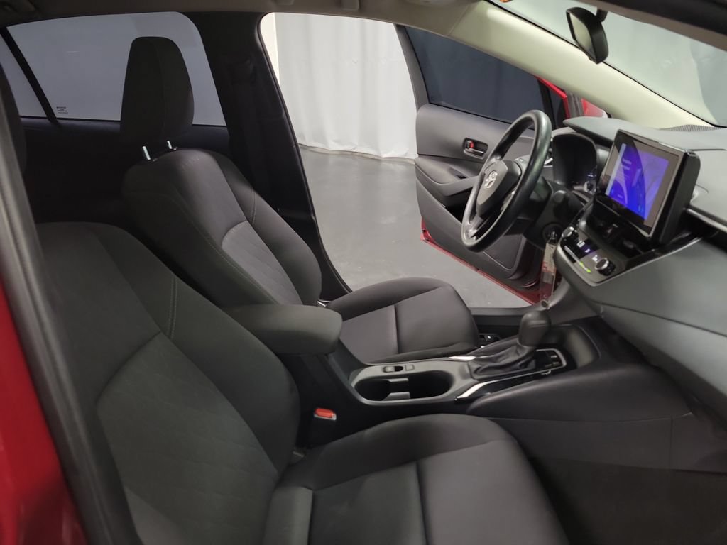 Used 2024 Toyota Corolla LE FWD image 30