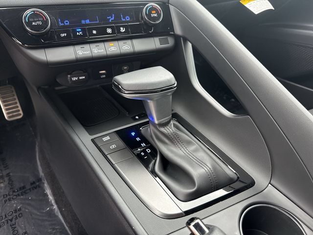 Certified 2025 Hyundai Elantra Sport FWD image 19