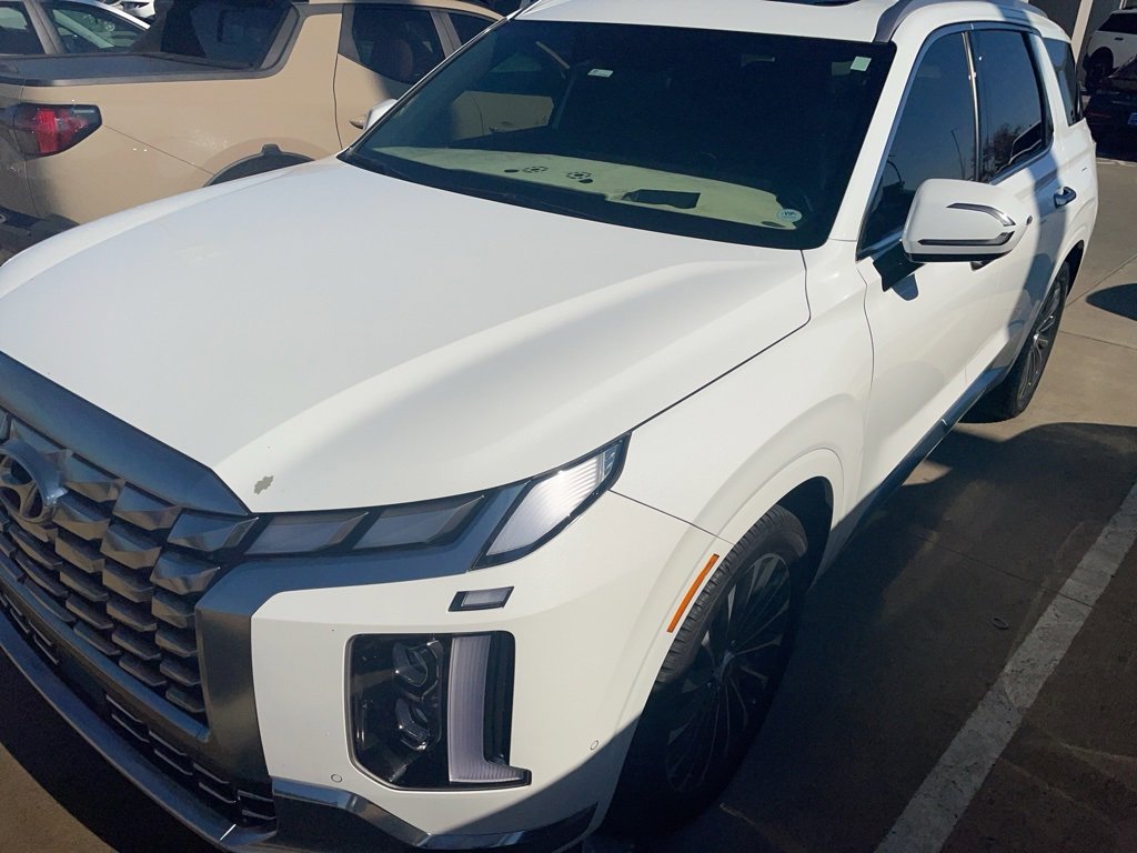 Used 2024 Hyundai Palisade Calligraphy image 1