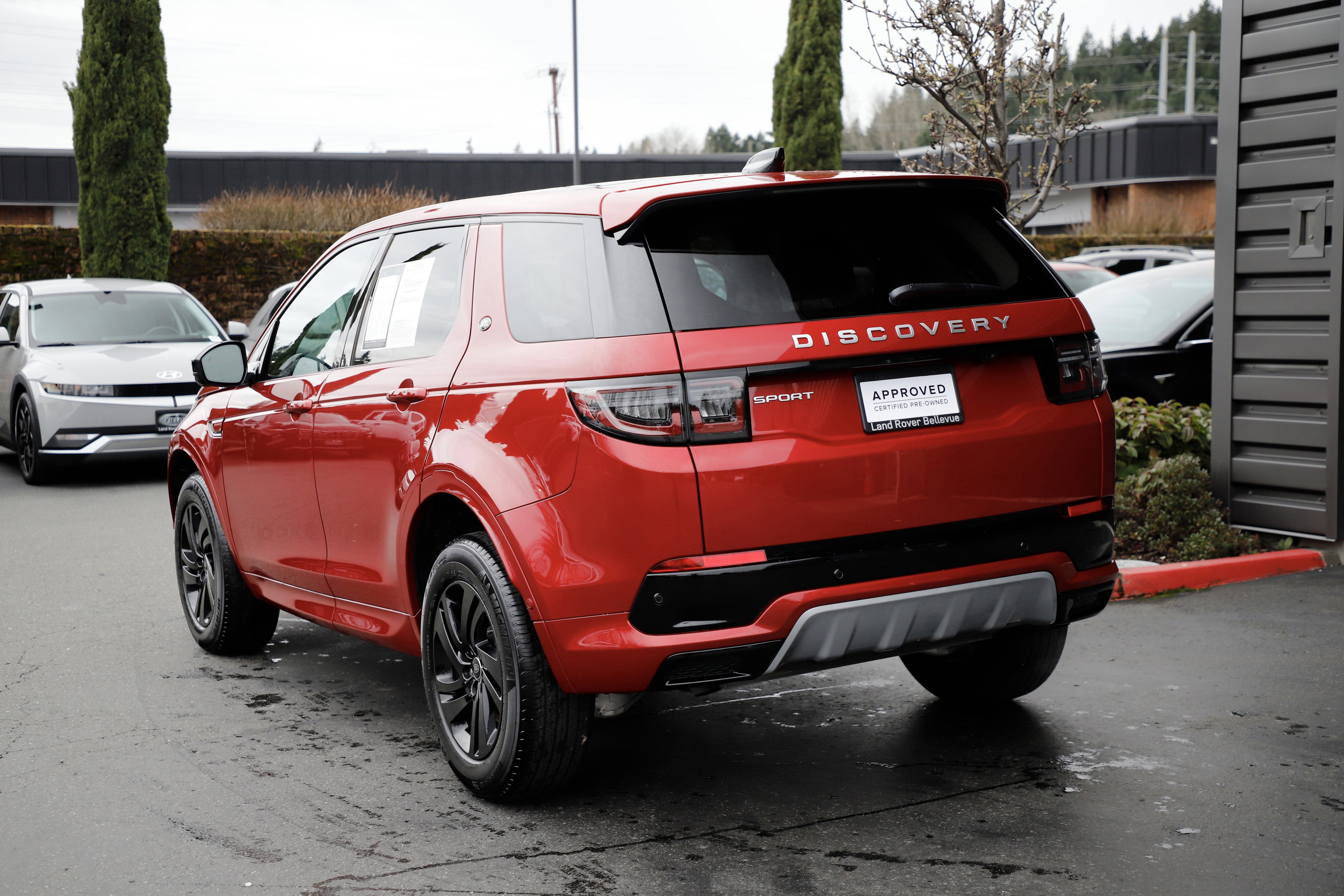 Certified 2025 Land Rover Discovery Sport S image 8
