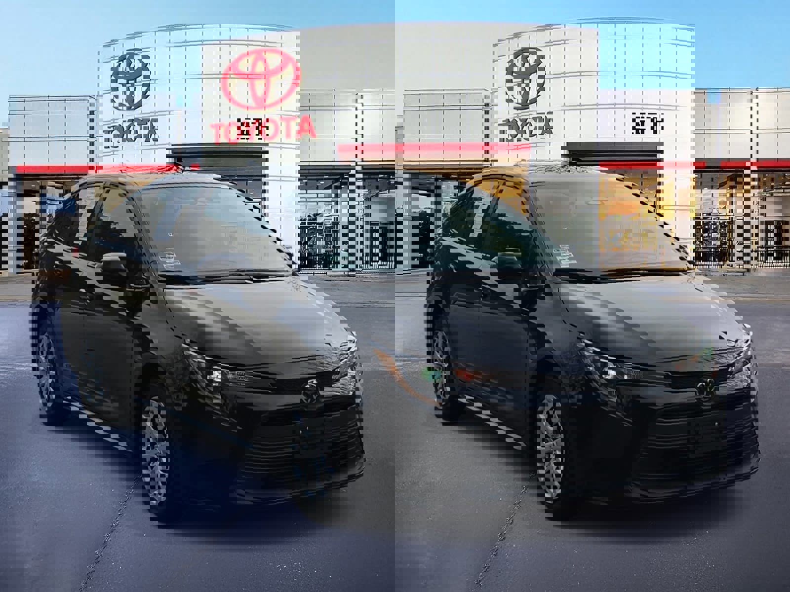 Used 2024 Toyota Corolla LE image 3