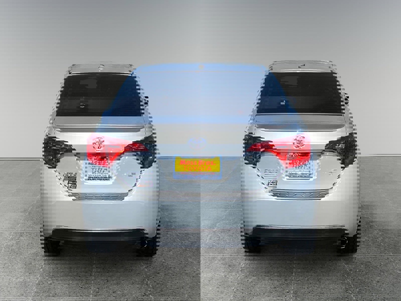 Used 2017 Toyota Corolla SE 50th Anniversary FWD image 4