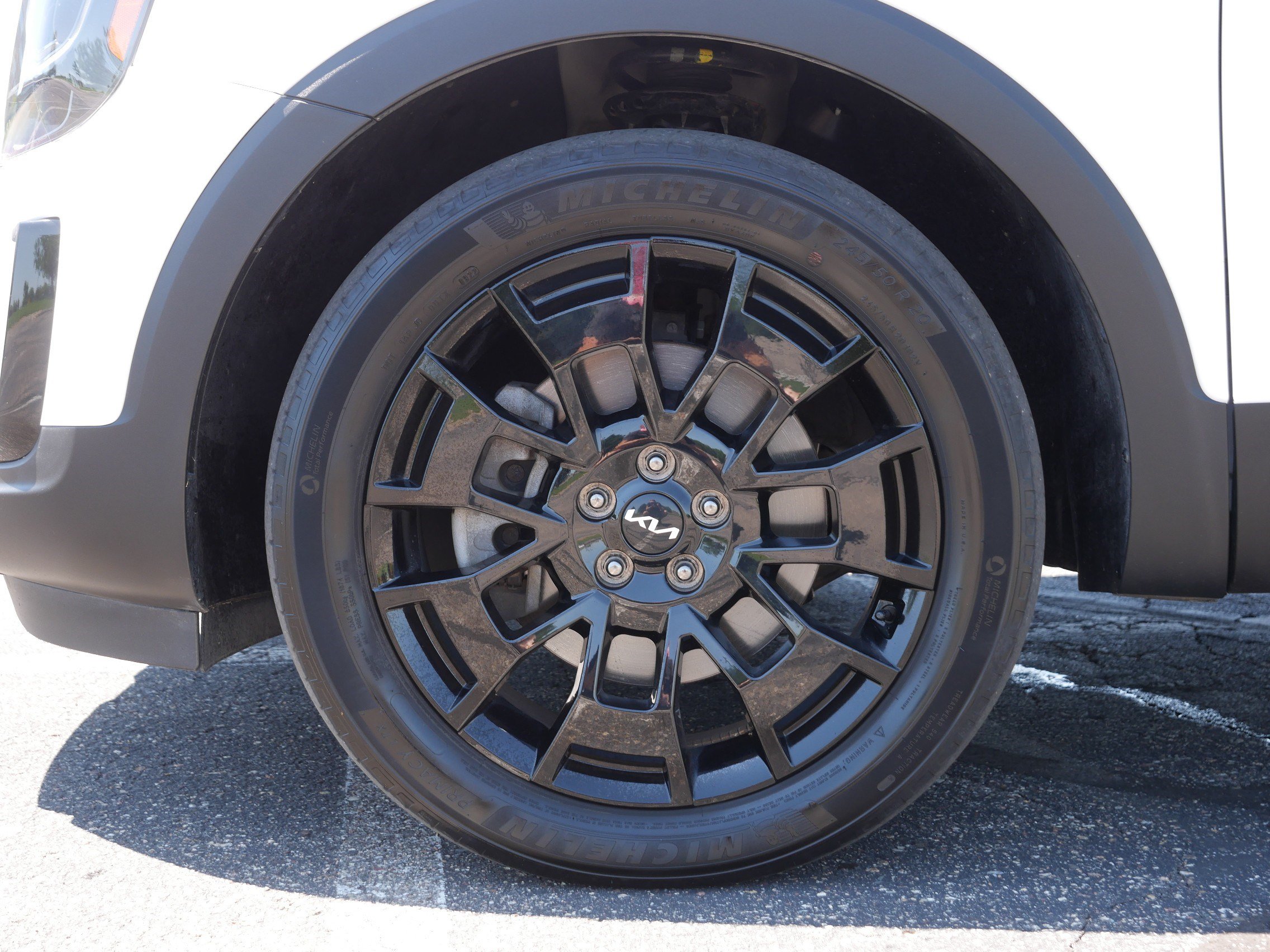 Certified 2022 Kia Telluride SX w/ SX Prestige Package AWD/4WD image 15