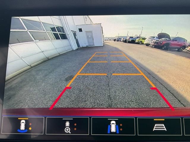 Used 2023 Buick Envision Avenir AWD/4WD image 6