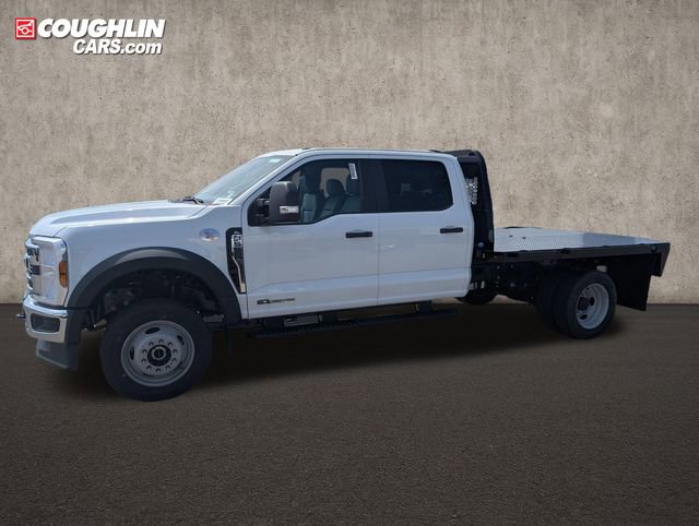 New 2026 Ford F550 4x4 Crew Cab image 5