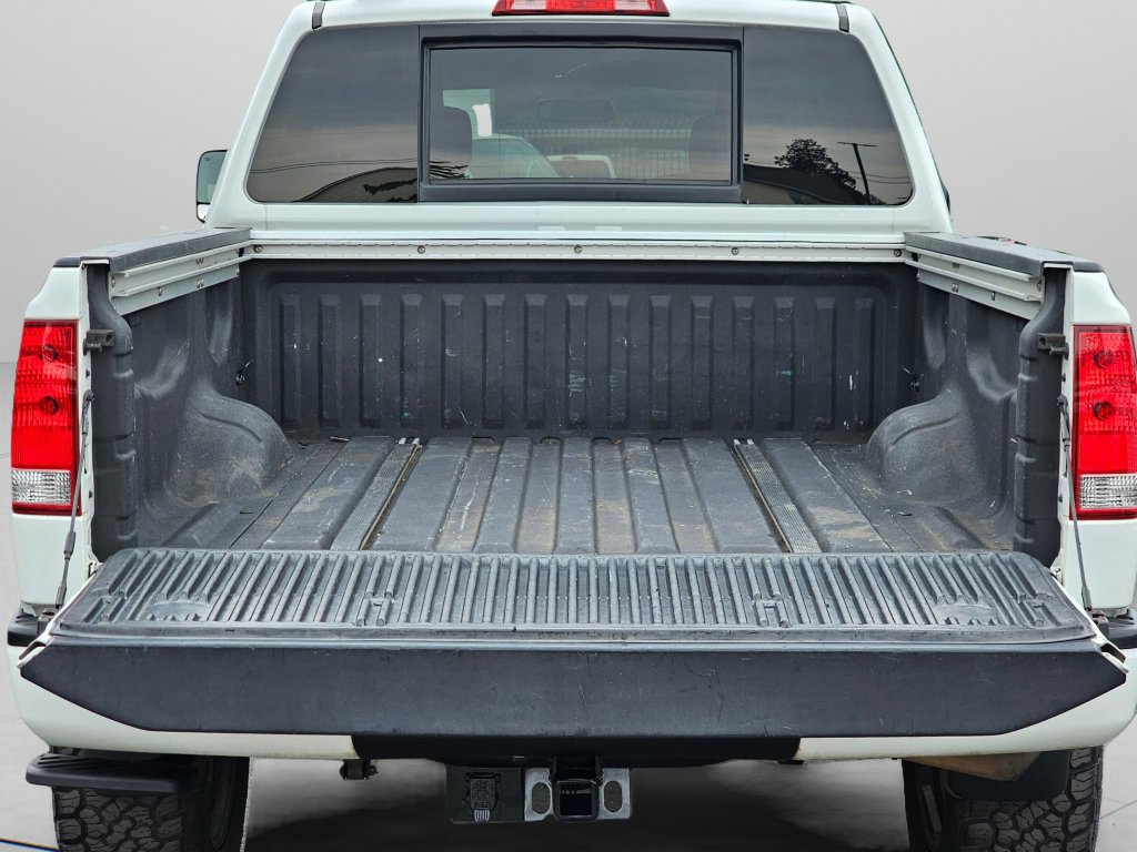 Used 2015 Nissan Titan PRO-4X image 19