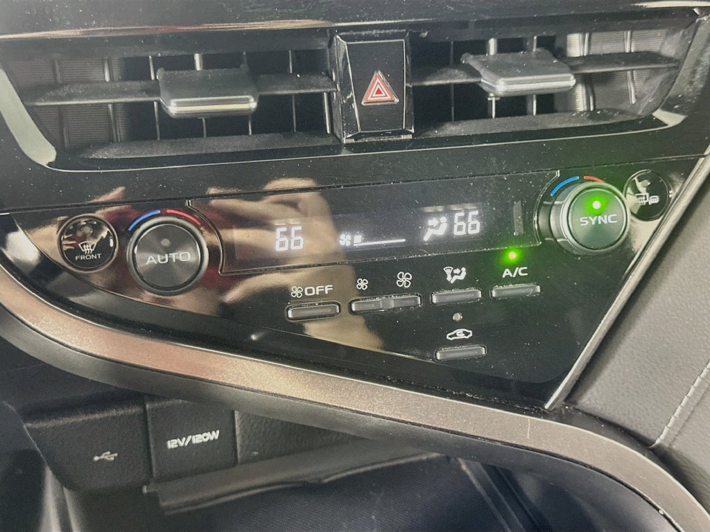 Used 2024 Toyota Camry SE FWD image 28